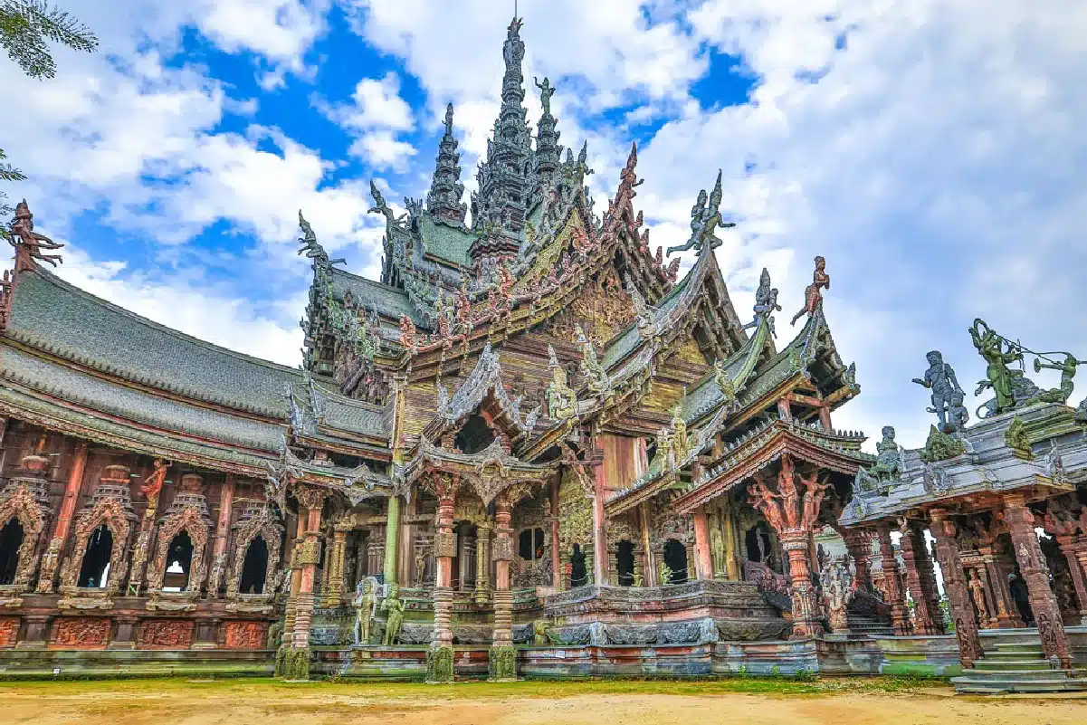 ปราสาทสัจธรรม (Sanctuary of Truth)