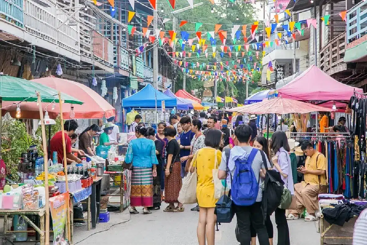 10 สถานที่ท่องเที่ยวห้ามพลาดในจังหวัดชัยนาท ที่แนะนำว่าคุณต้องไป 5 ตลาดกรีนดี (ตลาดโรงพักเก่าสรรพยา)