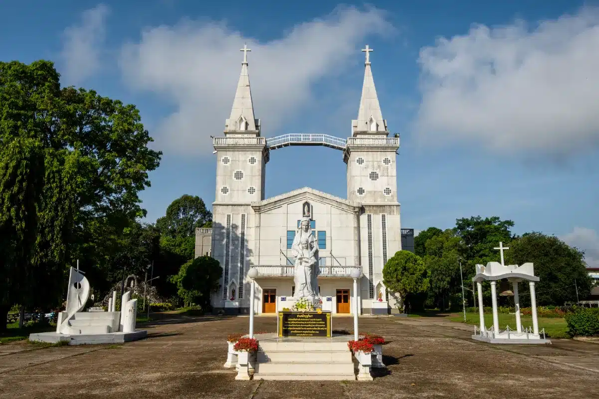 วัดนักบุญอันนา หนองแสง