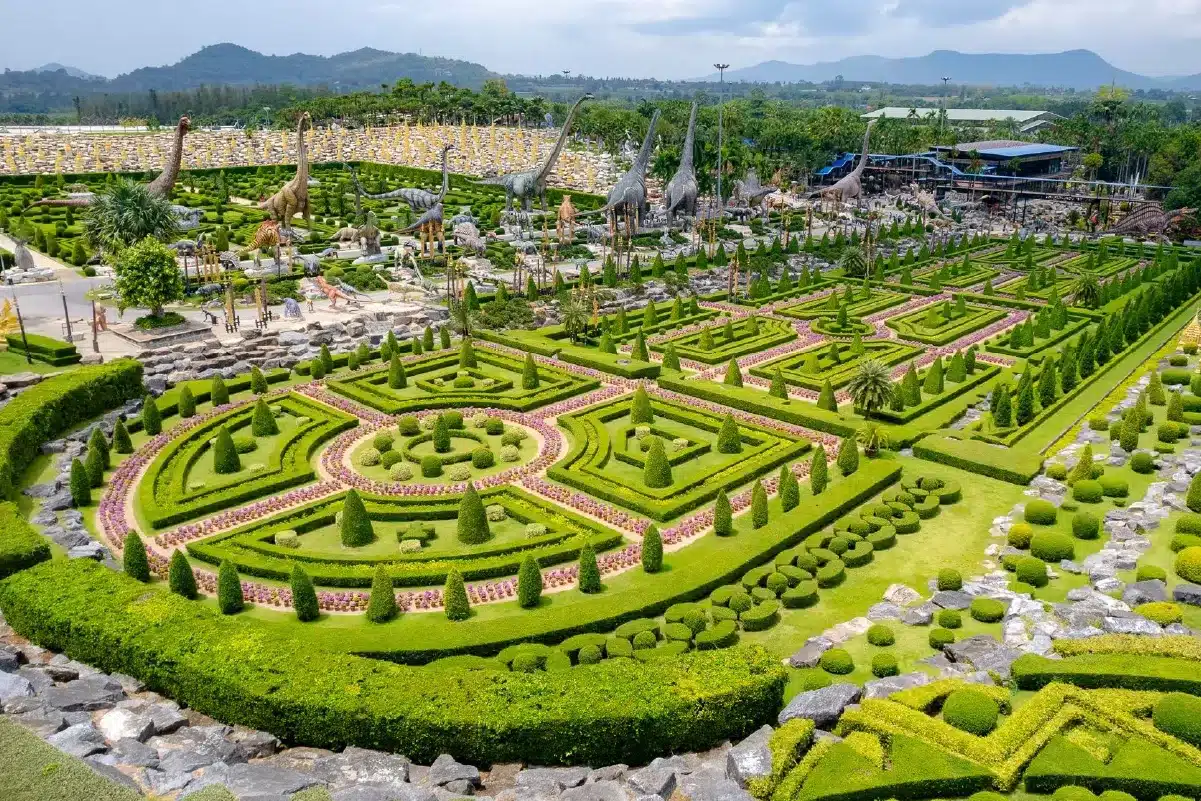สวนนงนุช (Nong Nooch Tropical Botanical Garden)