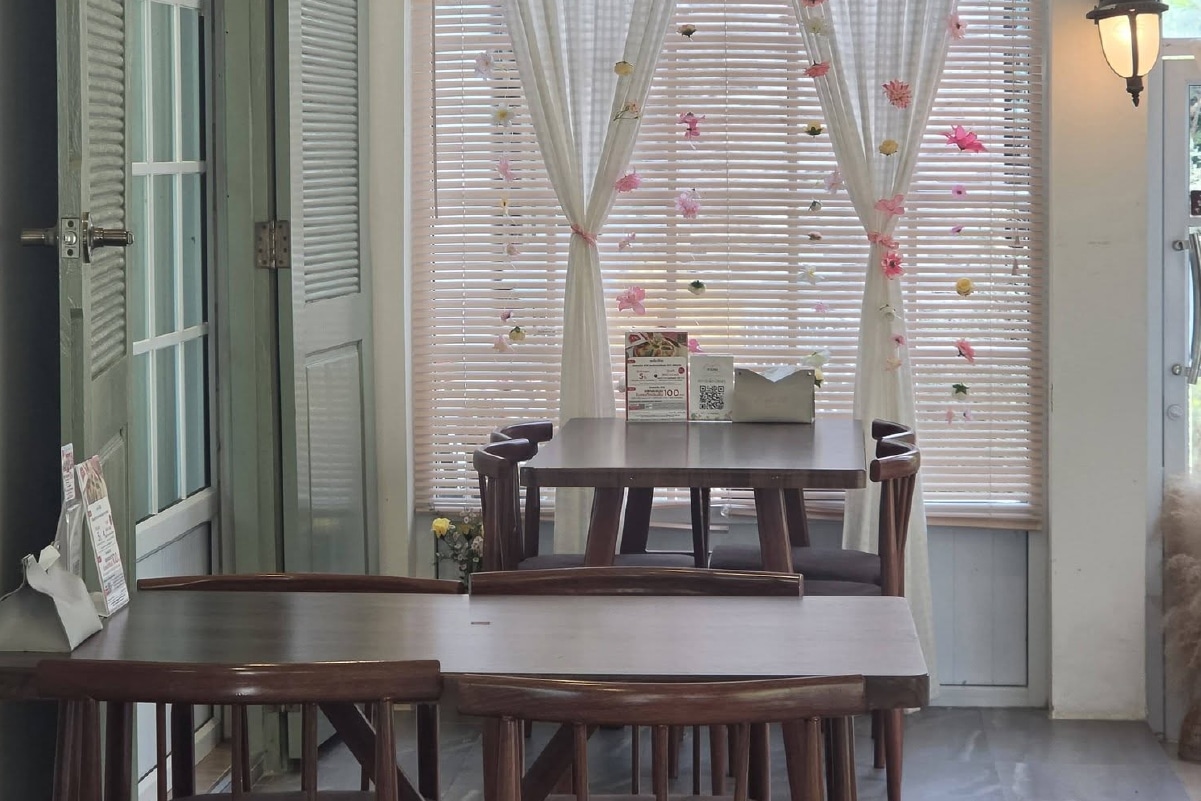 7. ณ พนา Bistro Co Nature Space