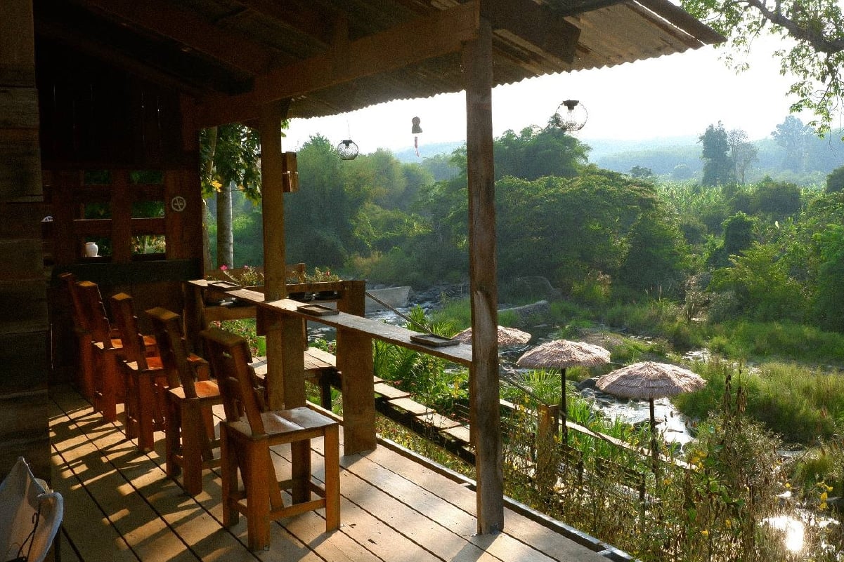 7. รักษ์ฉัตรดนัย Chatrdanai Farm