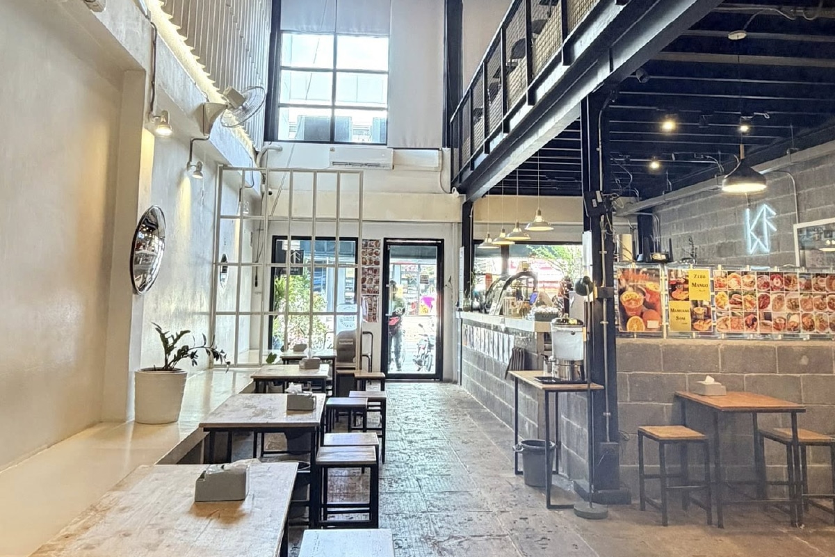 กอ ฟอ ลอ Cafe Bistro