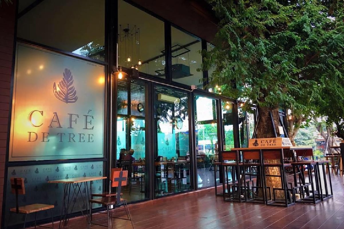 Cafe De Tree