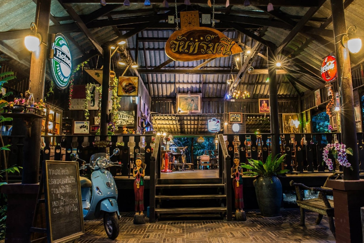 ร้านอาหารจันทร์มณี