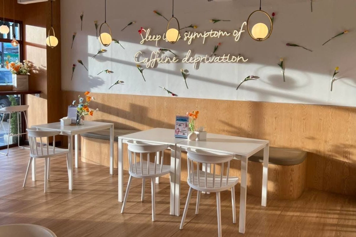 Nana Coffee Bistro