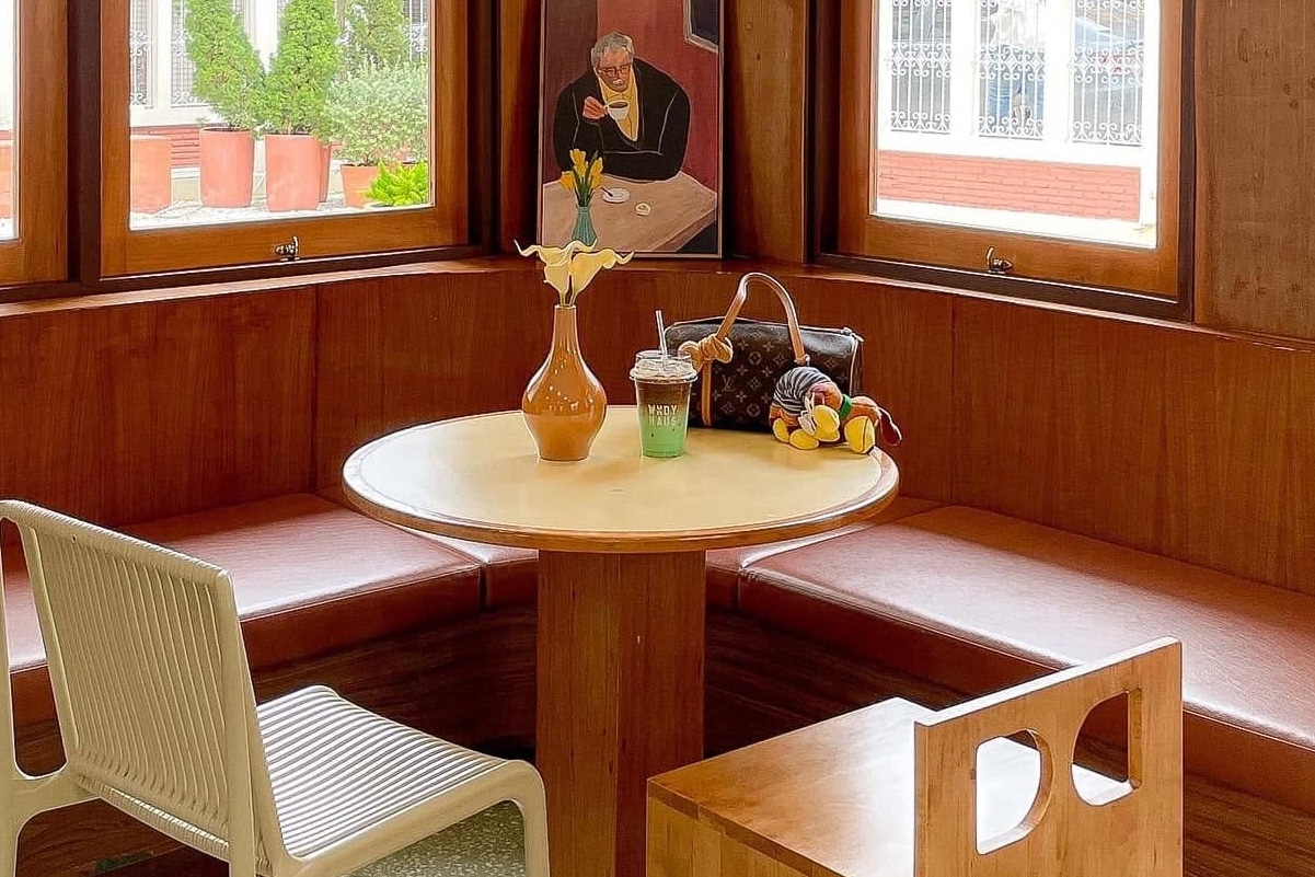Woody Haus Cafe