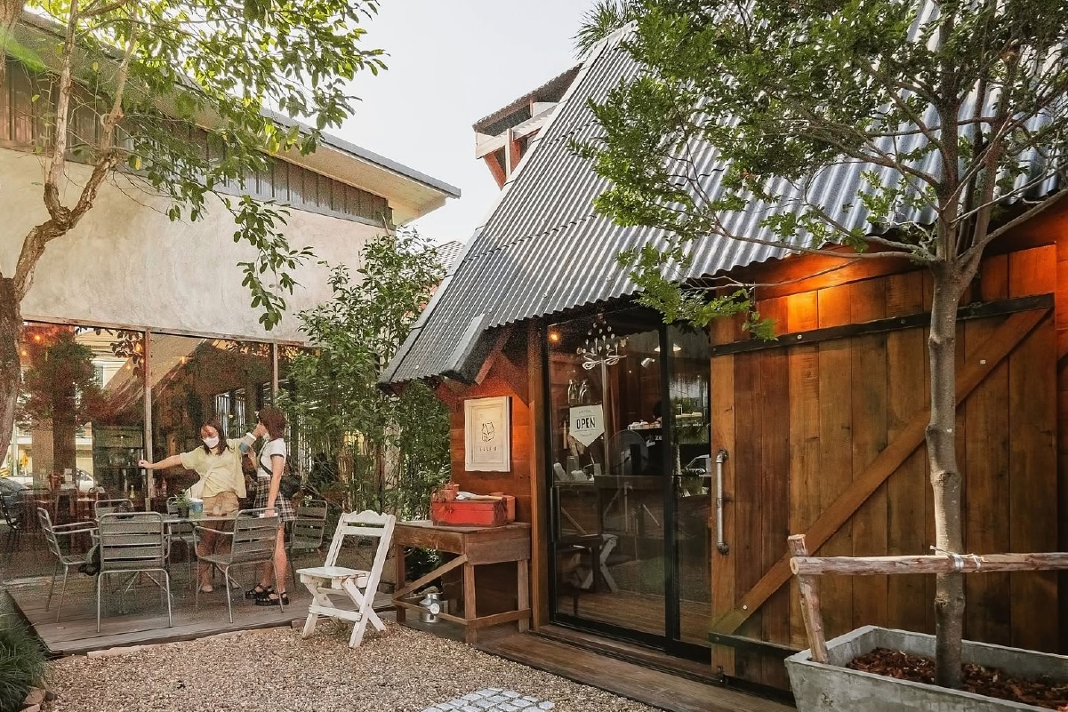 Ellen Cafe House
