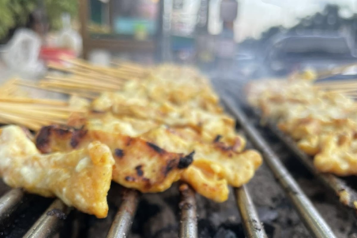เรียม หมูสะเต๊ะ บัวลอยทรงเครื่อง